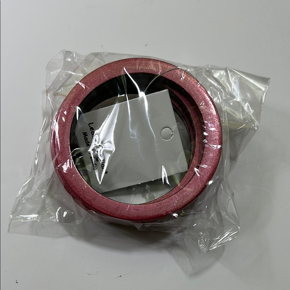 Moda Pink Bangle Accessory - Picture 16 of 16